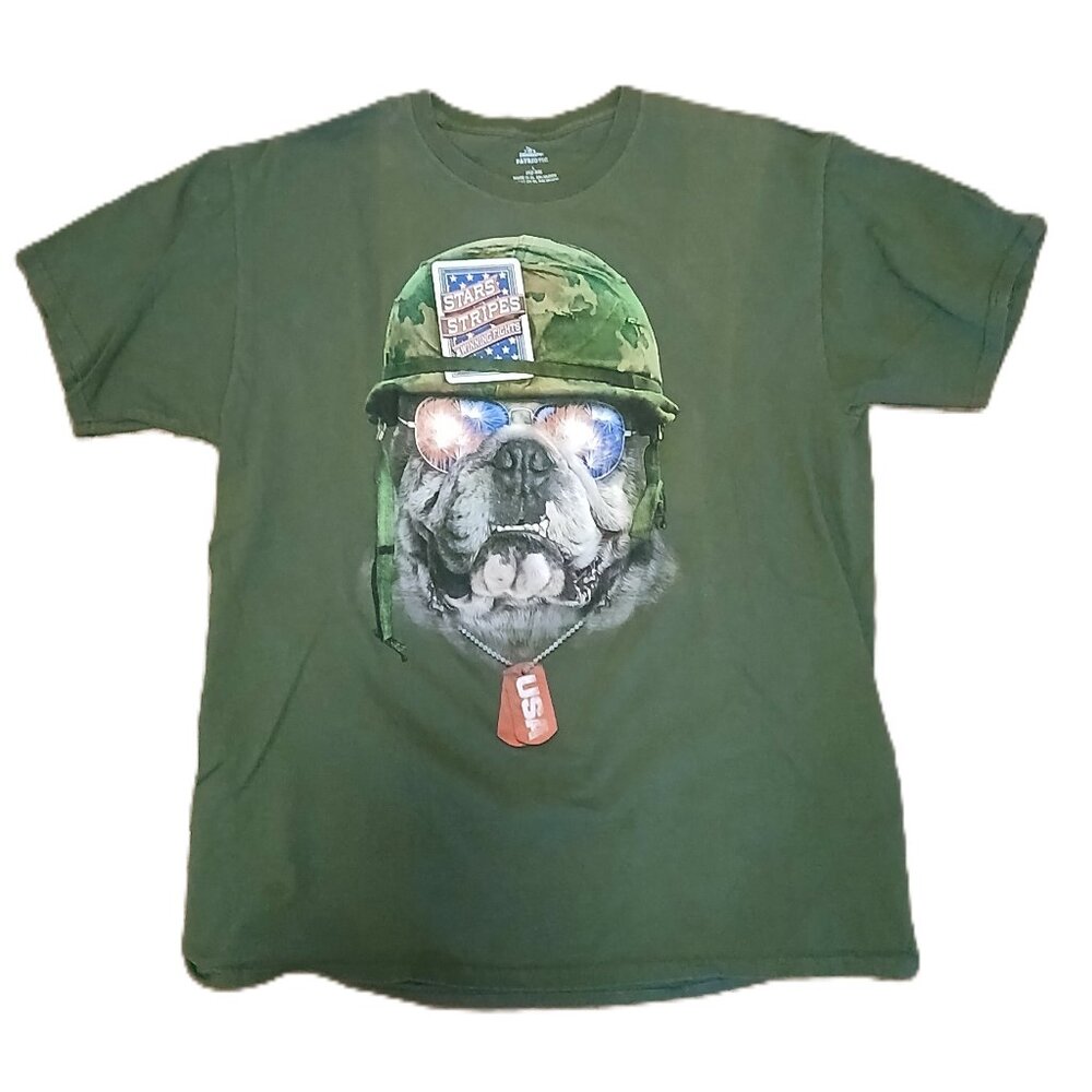 Celebrate Patriotic Graphic T-Shirt Men’s Large Green Short Sleeve Tee